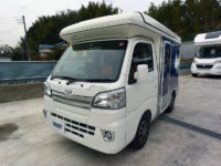 廃人キャンパー Rebuilding the frame of a collapsed camper! - YouTube