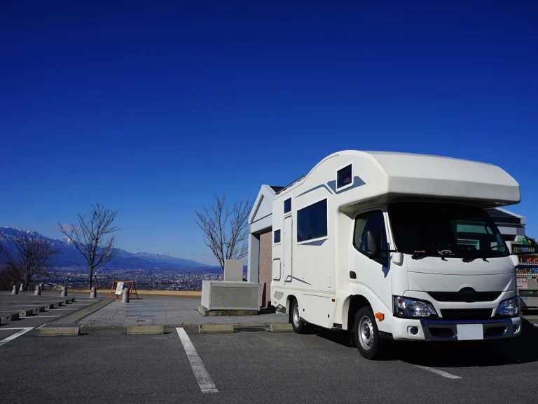 キャンピングカーにはディーゼル車とガソリン車がある│比較して選ぶ基準を解説