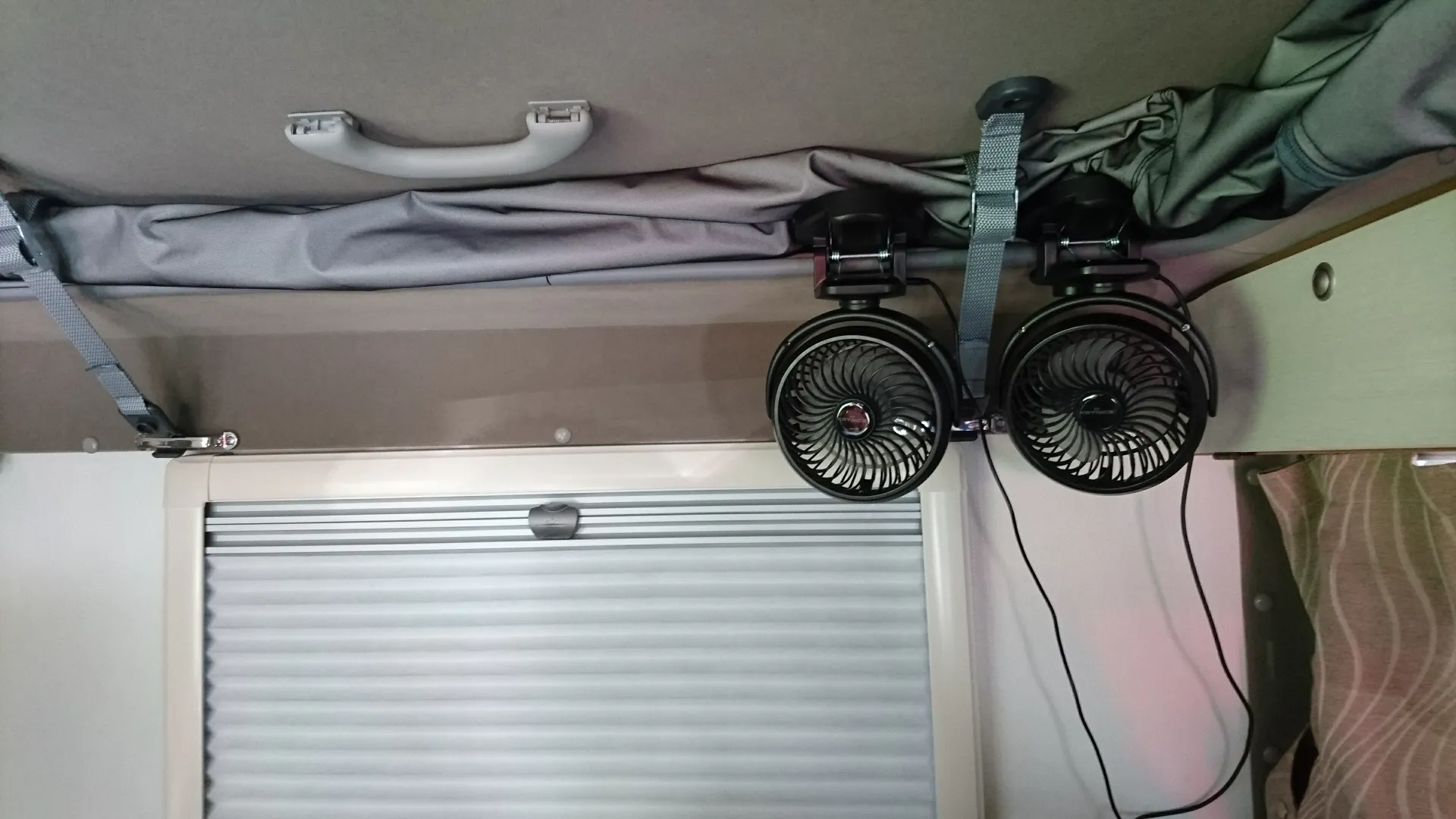 キャンピングカーの暑さ対策や搭載できるアイテム│車種を問わず利用可能