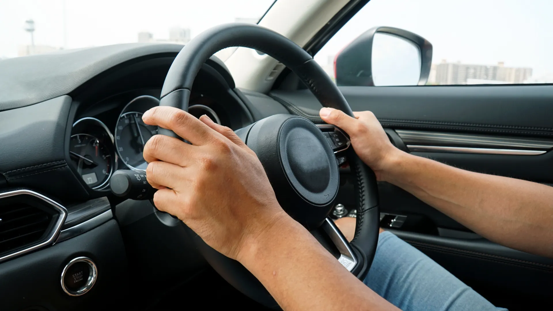 キャンピングカーの運転は事前準備をすれば初心者でも難しくない