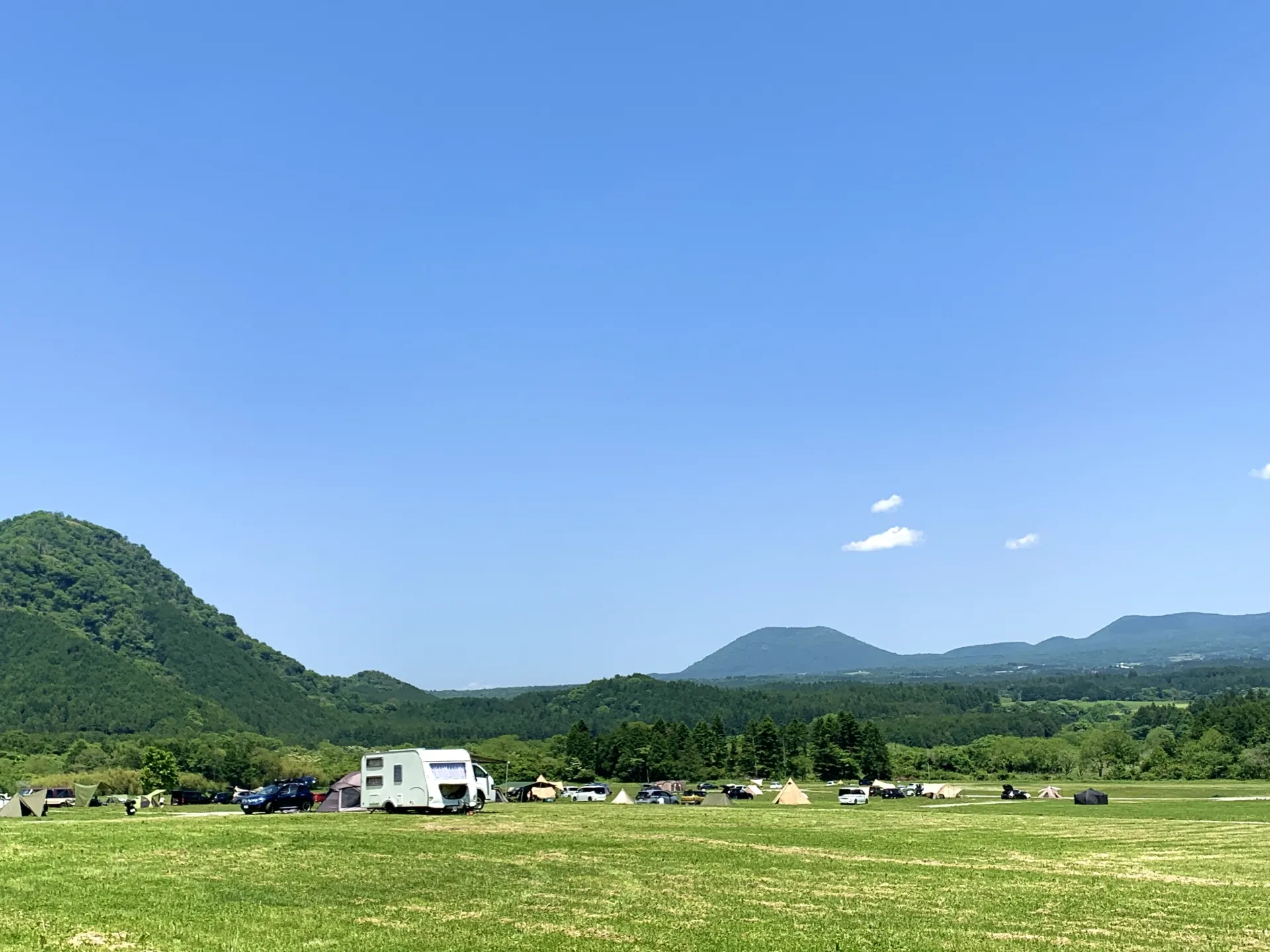 天気と防災アプリは安全なキャンピングカー旅に必須│事前設定で万全の備えを